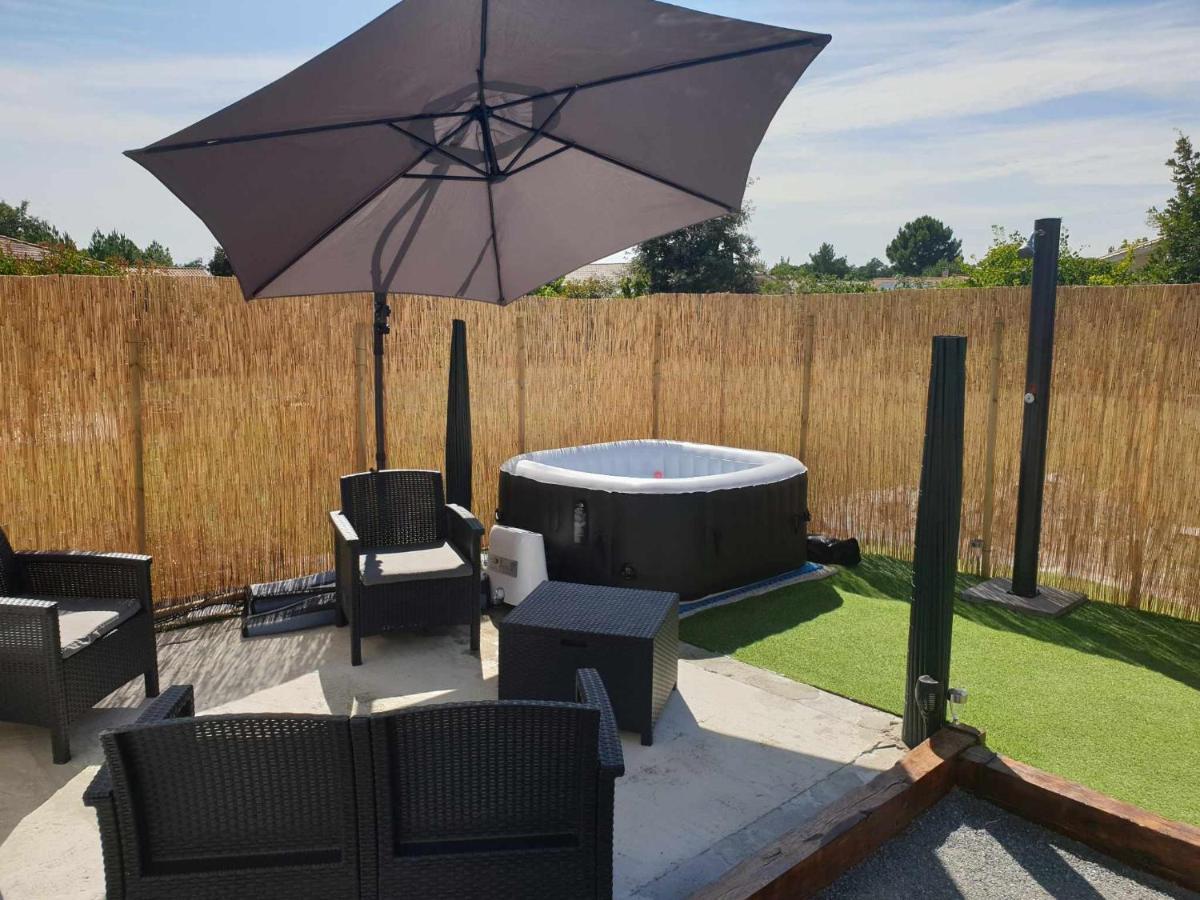 Beau Logement Avec Terrasse, Jacuzzi Et Terrain De Petanque Privatif A 5 Minutes De La Plage Audenge Exteriör bild